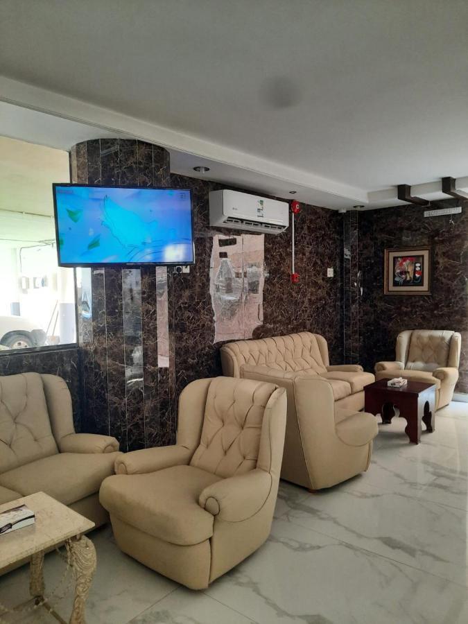 شقق العنوان للوحدات المخدومة Alanwaan Apartments For Serviced Units Dammam Eksteriør billede