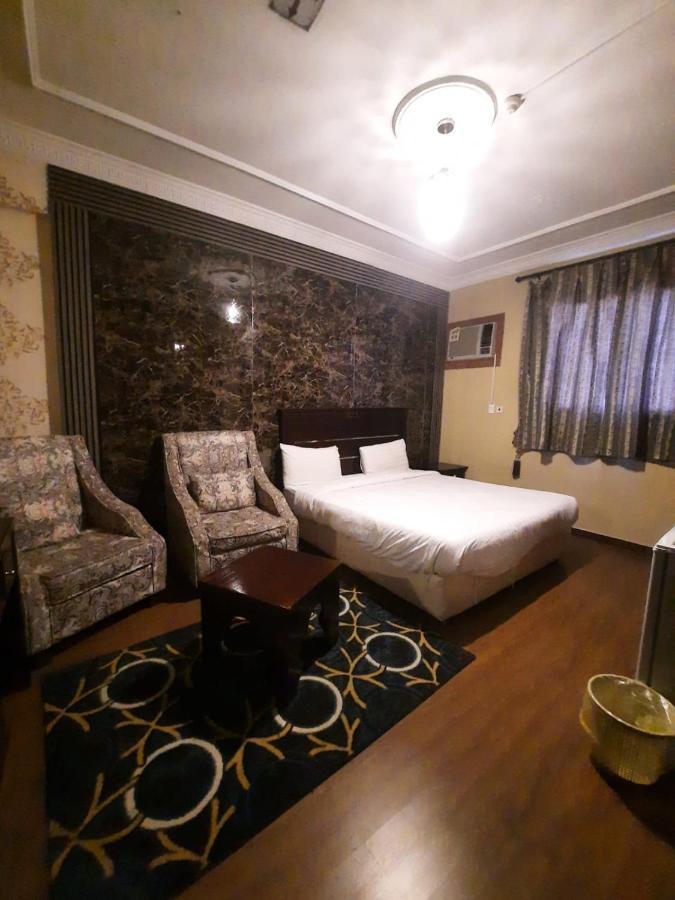 شقق العنوان للوحدات المخدومة Alanwaan Apartments For Serviced Units Dammam Eksteriør billede